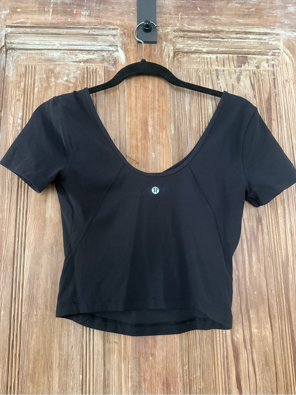 lululemon athletica Black Scoop-Back Short Sleeve Cropped workout Top